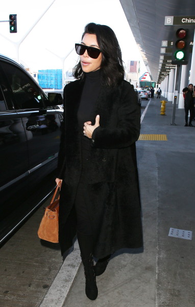 Kim Kardashian at LAX in black - Part 2
