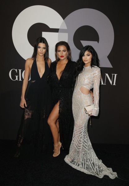 kendall-jenner-kylie-jenner-khloé-kardashian-gq-and-giorgio-armani-grammy-2015-after-party-in-hollywood_2