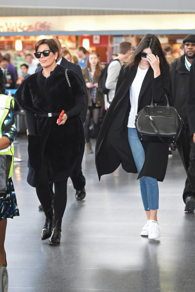 KENDALL JENNER AND KRIS JENNER ARRIVE AT JFK AIRPORT IN NYC.